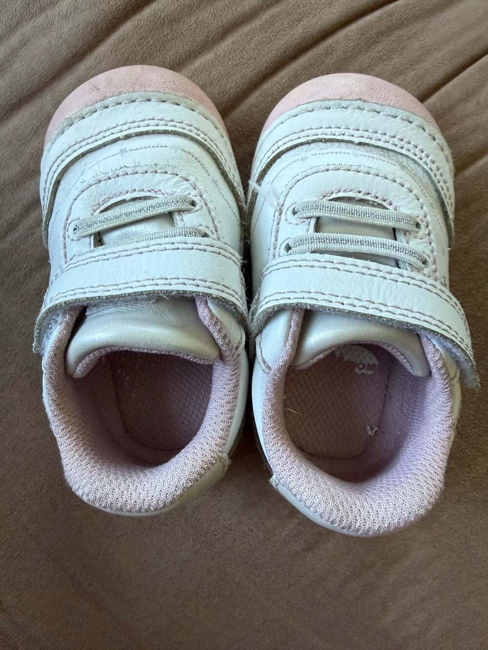 Stride Rite Adalyn Walking Sneaker White Pink